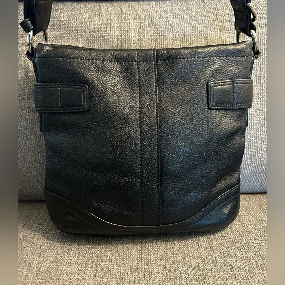 Coach Soho Black Leather Shoulder Convertible Strap Bag with Silver Hardware
